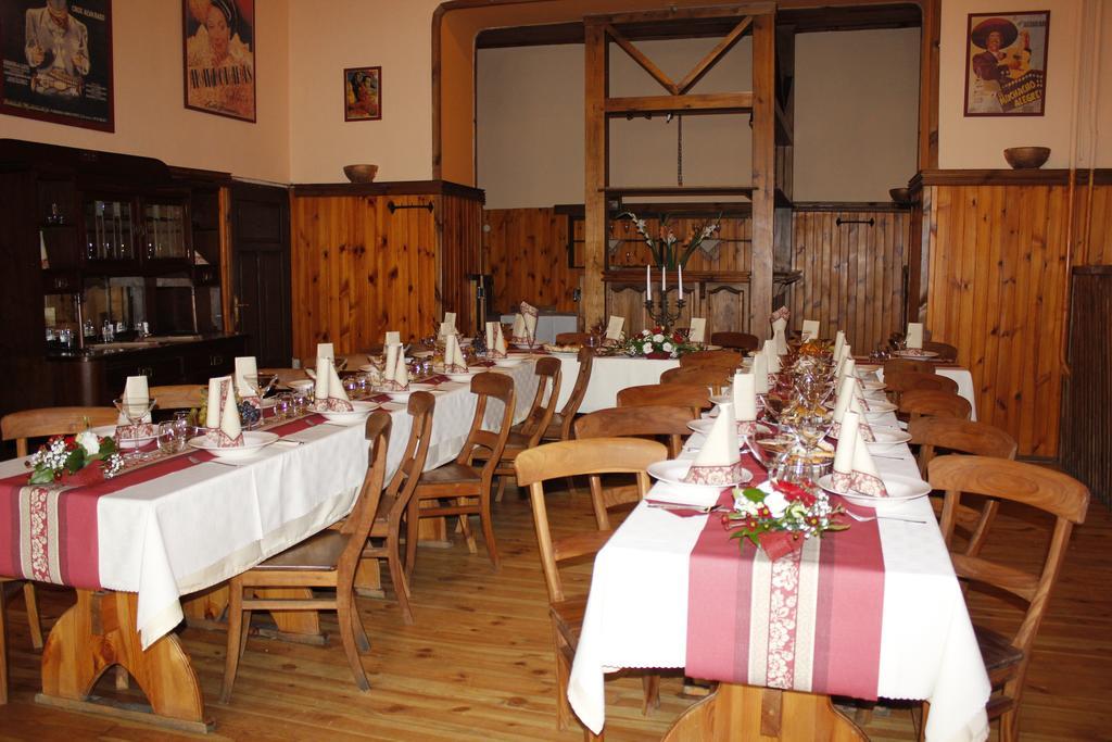 Hotel Central Český Těšín Екстериор снимка